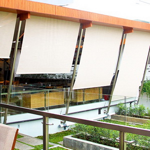 Exterior Blinds TIrai Onna untuk Exterior dengan 